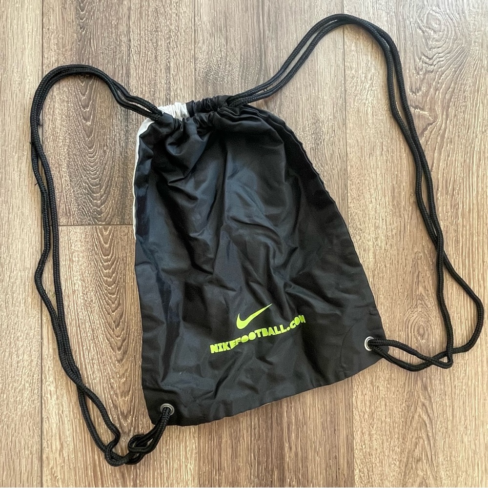 Nike Drawstring Backpack With Zippered Pocket - image 4